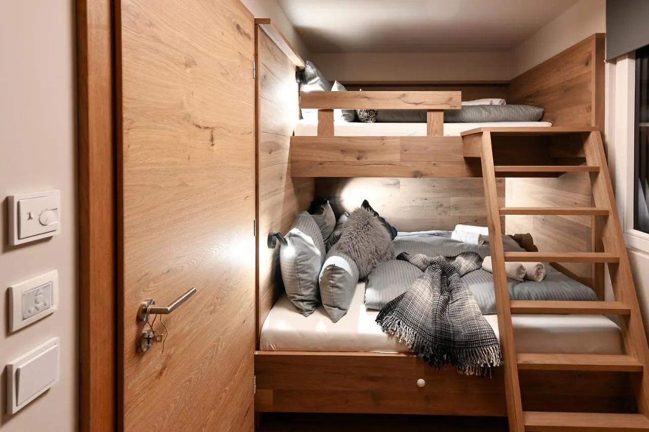 Boutique Chalets Alpi - Private Sauna & Cinema Garmisch-Partenkirchen