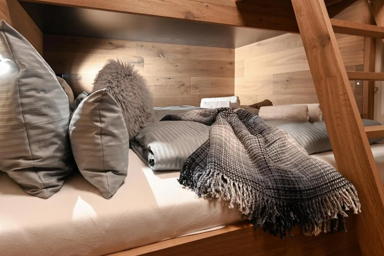 Boutique Chalets Alpi - Private Sauna & Cinema Garmisch-Partenkirchen