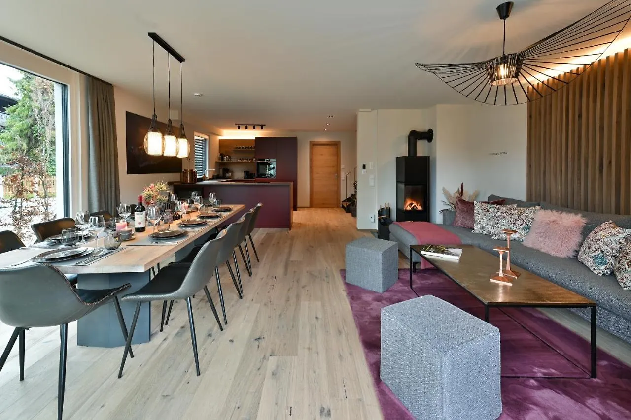 Boutique Chalets Alpi - Private Sauna & Cinema Garmisch-Partenkirchen Germania